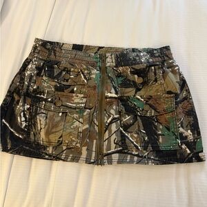 Trendy Camouflage Mini Skirt with Pockets